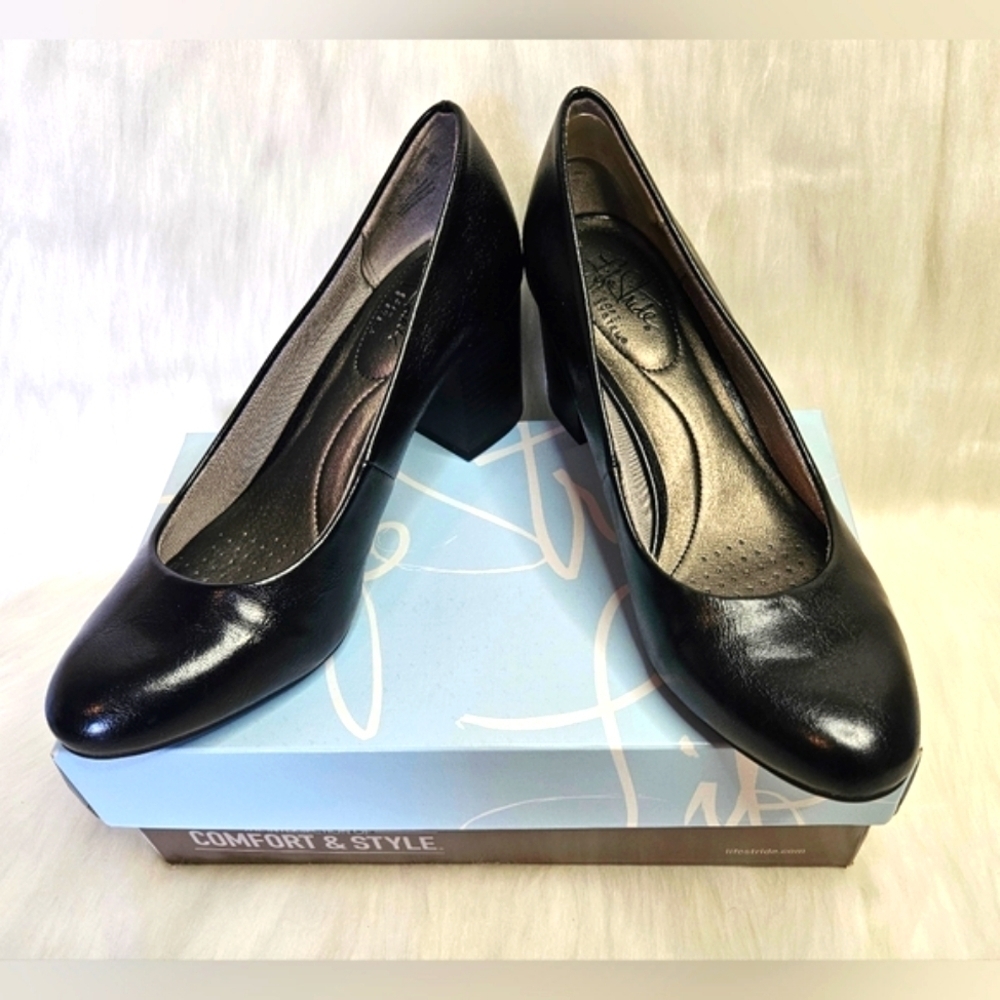 Life Stride Black Block Heel Pumps